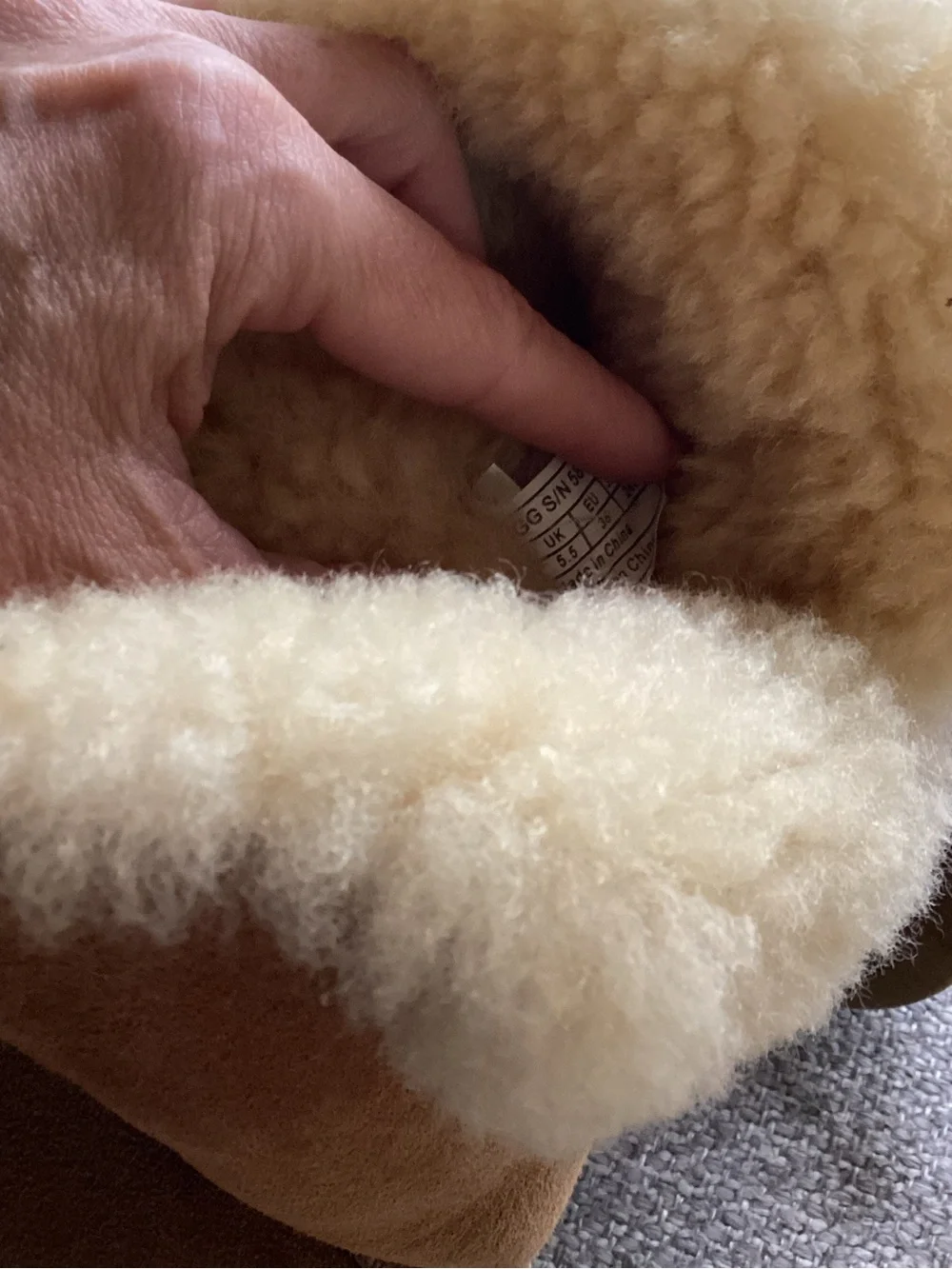 UGG Classic Short Suede Shearling Boots - Chestnut